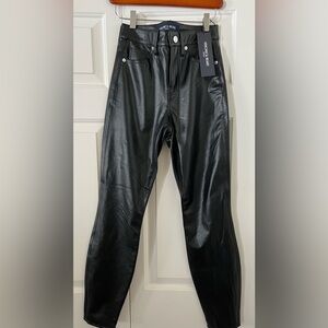 Veronica Beard Debbi Ankle Skinny Vegan Leather High Rise Jeans 
Black 
Size 25